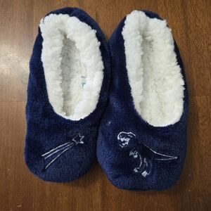 NWOT Kids Slippers